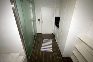 Studentenwohnheim Clemensstr. 188, richtung Bad, Küche Studentenwohnheim Clemensstr. 188, richtung Bad, Küche
